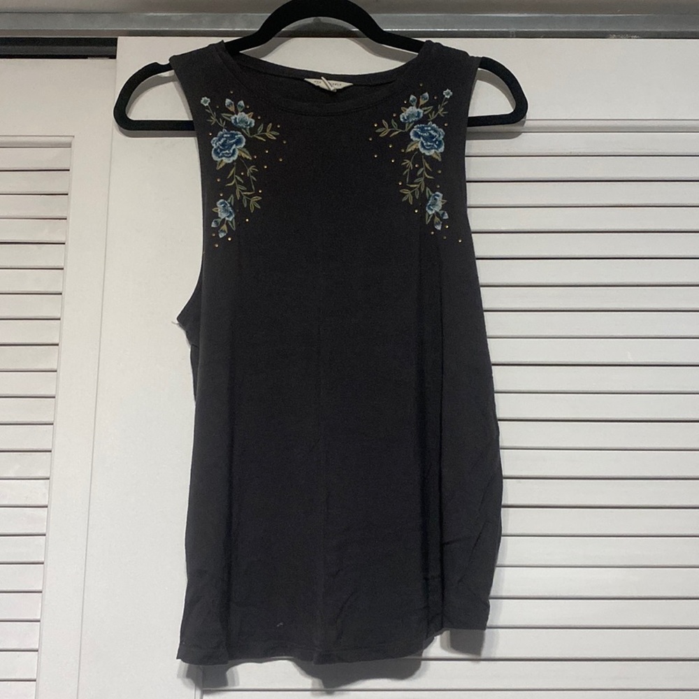 aeropostale grey floral tank top
